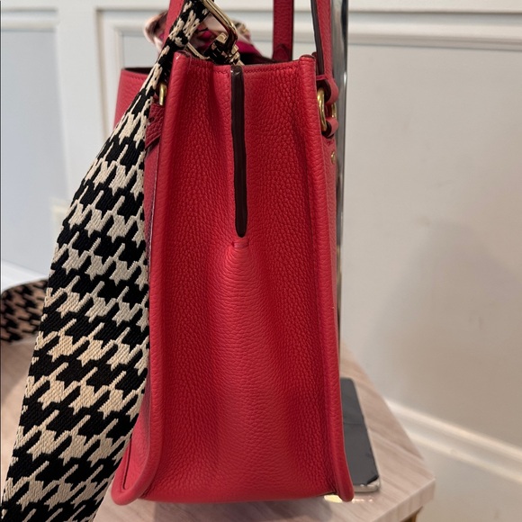 Coach Bag Tyler Carryall 28 Pink Small Tote - Picture 7 of 17